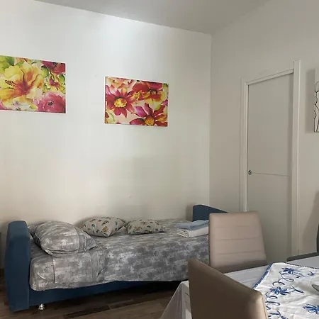 Апартаменти Alices House Naxos Джардіні-Наксос